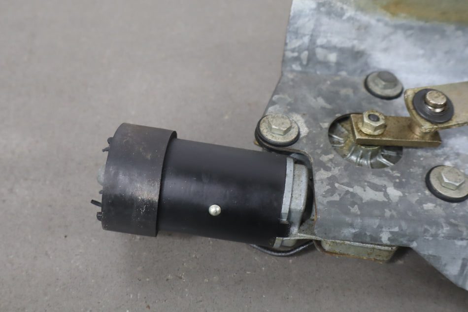 1981 Porsche 928 Rear Wiper Motor 92862849302 OEM
