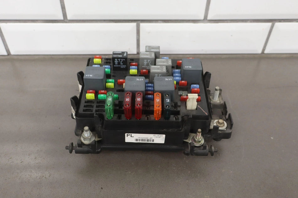 2002 GMC Sierra- Engine Fuse Box