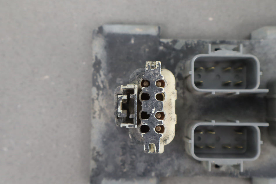 2004 Hummer H2- Chassis Control Module