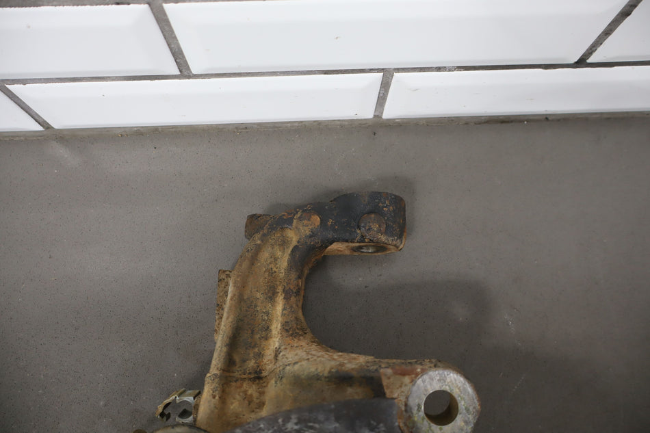 2013 GMC Sierra 2500- Left Front Spindle