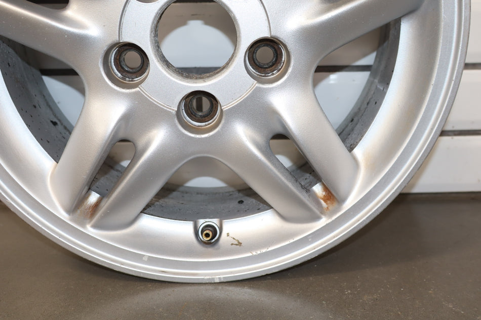 1997-2003 Honda CRV 15x6 Aluminum Wheel Rim OE Silver 63768