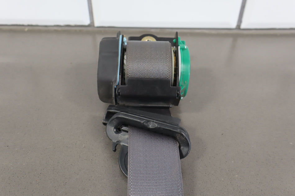 2002 GMC Sierra 2500- Rear Seat Belt