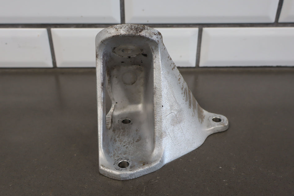 2005-2013 Chevrolet Corvette C6 LS2 LS3 LS7- Engine Mount Brackets- Pair
