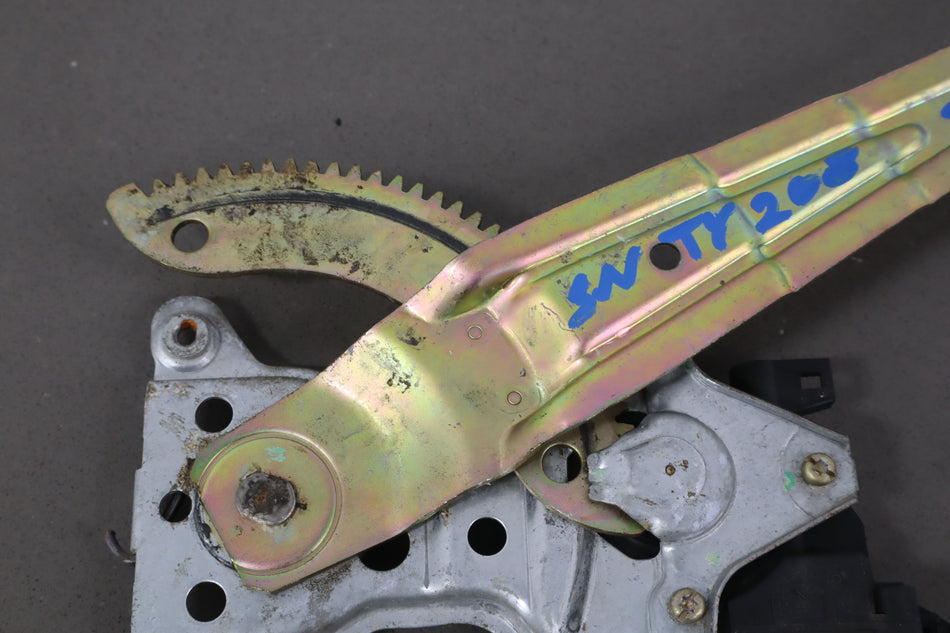 1992 Toyota Land Cruiser- Left Rear Door Regulator