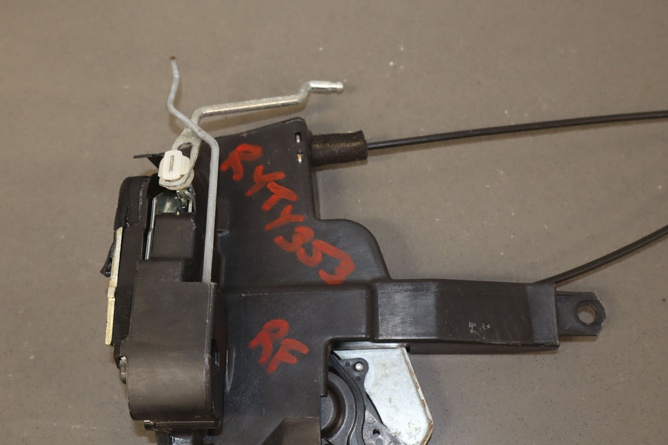 1998-2000 Toyota Land Cruiser/ Lexus LX470 J100- Right Front Door Latch