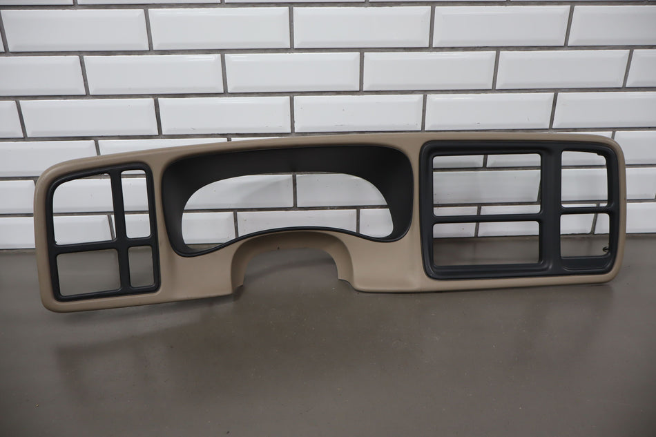 2005 GMC Sierra 2500 HD- Radio Bezel Trim