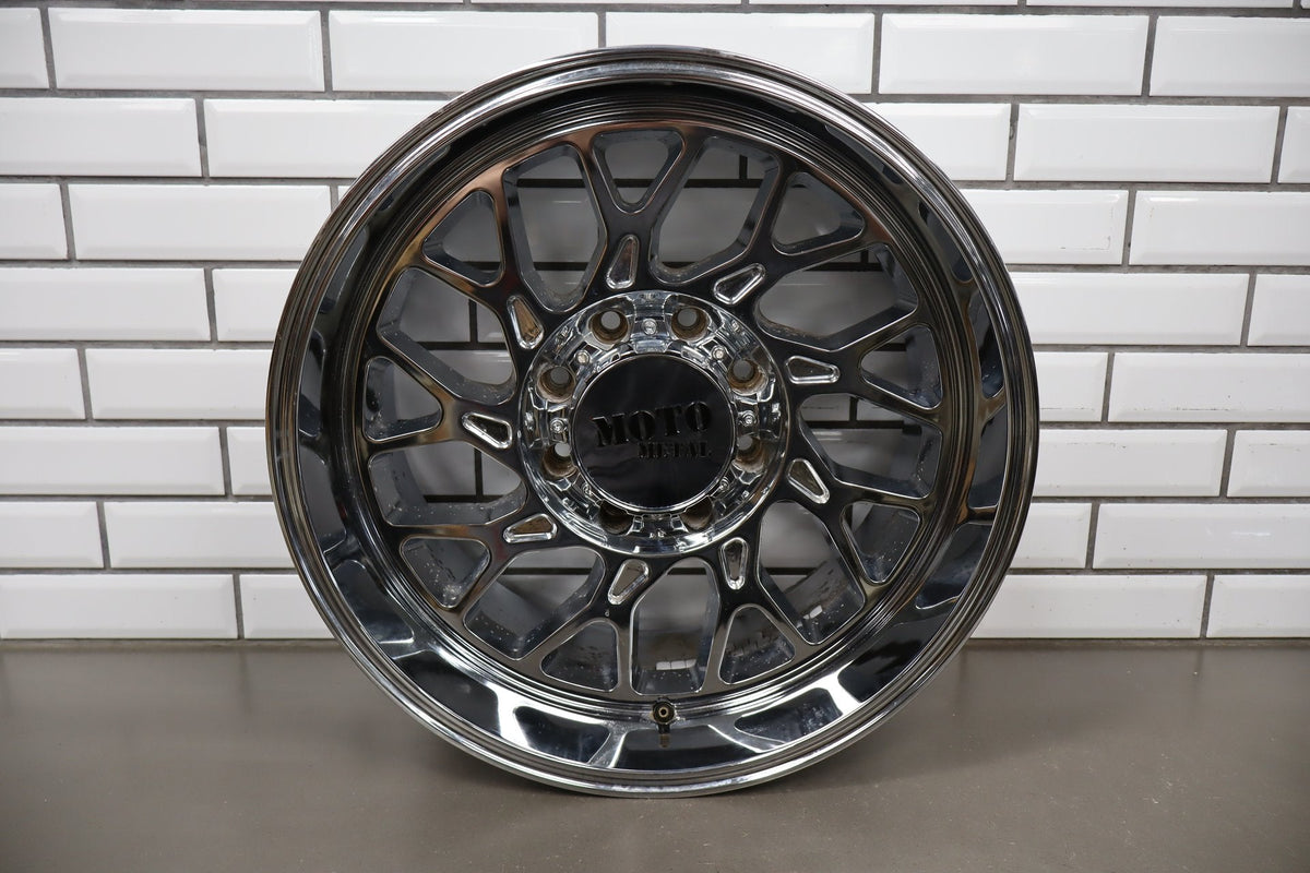 (3) Moto Metal M0805 20x10 8x6.5 Chrome Wheel/Rim Set Aftermarket GMT800