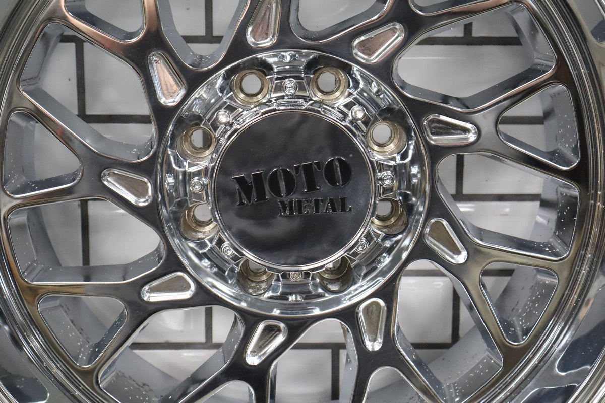 (3) Moto Metal M0805 20x10 8x6.5 Chrome Wheel/Rim Set Aftermarket GMT800