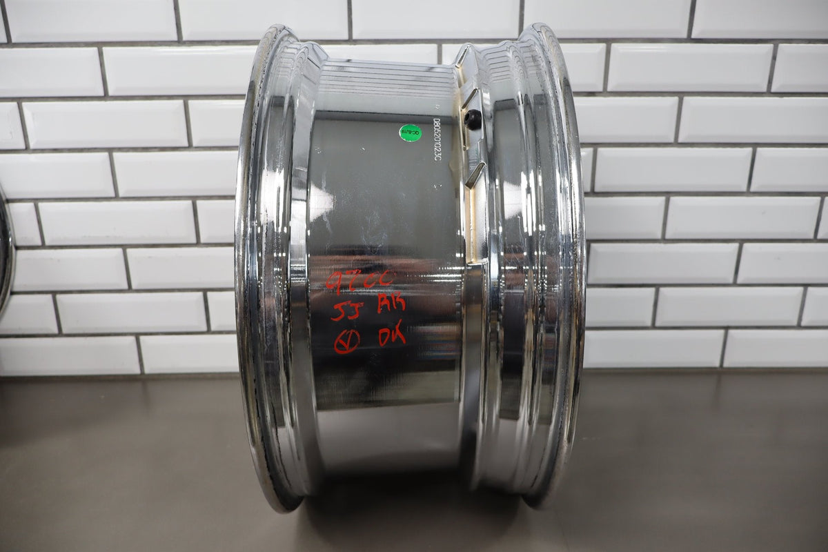 (3) Moto Metal M0805 20x10 8x6.5 Chrome Wheel/Rim Set Aftermarket GMT800
