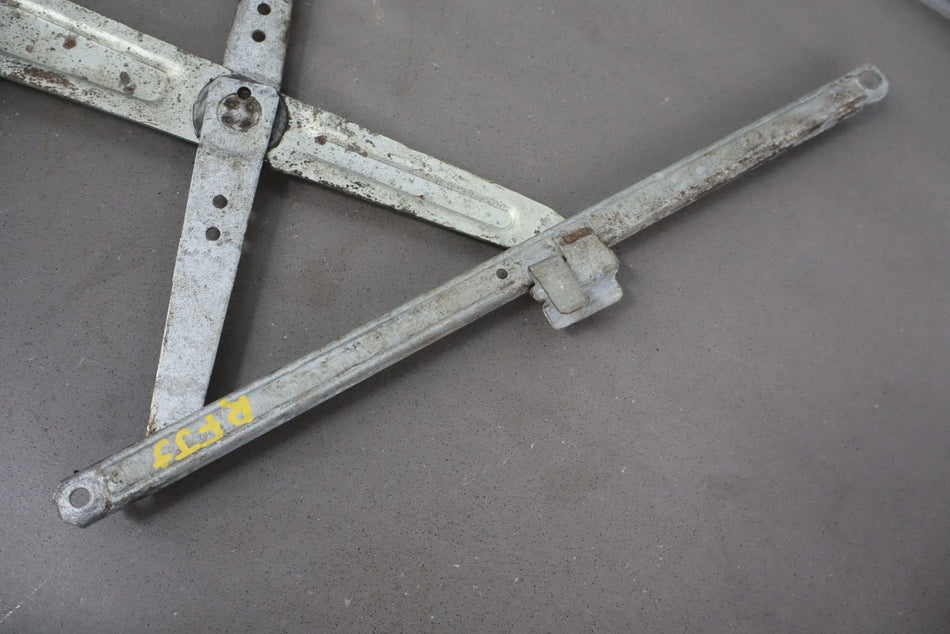 1992 Toyota Land Cruiser- Right Front Door Regulator