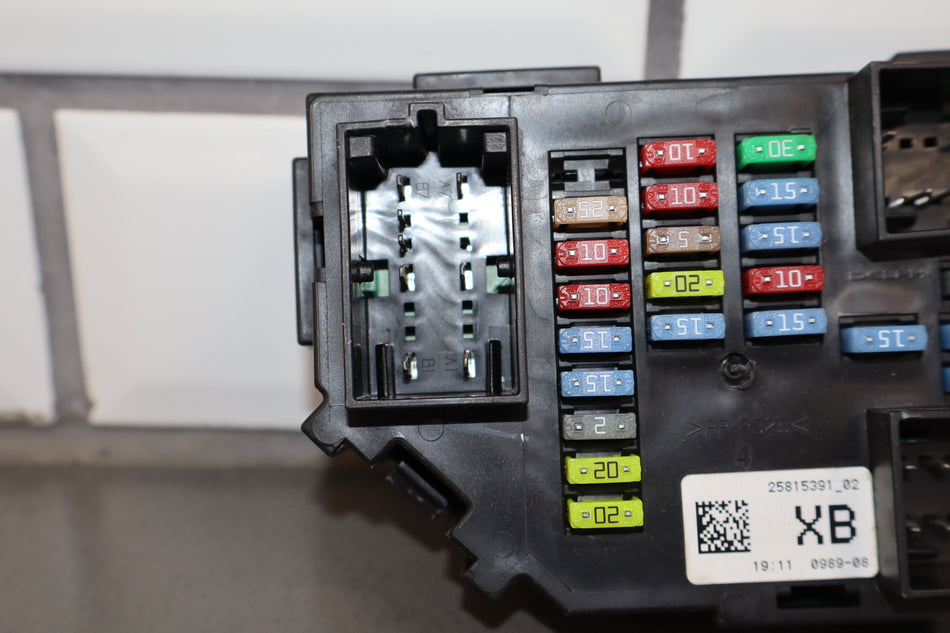 2009 Chevrolet Suburban 1500- Cabin Fuse Box