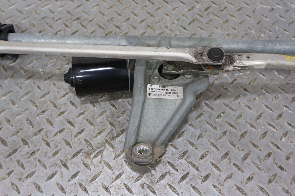 2007 Porsche 911- Wiper Linkage