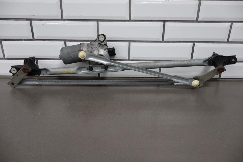 2005 Chevrolet Silverado 2500- Wiper Linkage