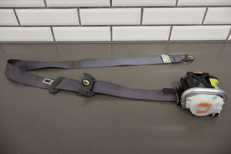 2005 Lexus GX470- Front Seat Belt