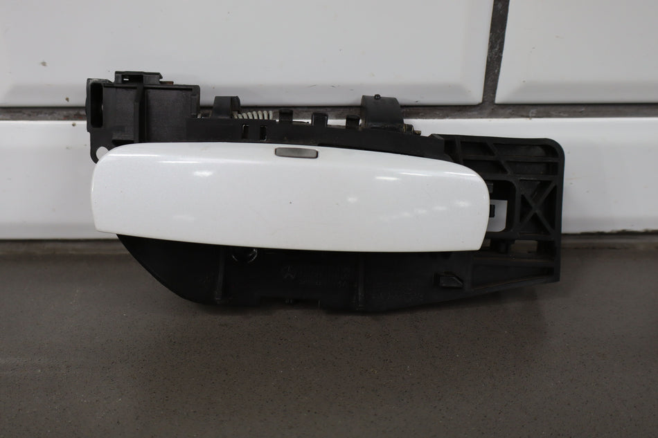 2016 Dodge Charger- Right Front Door Handle