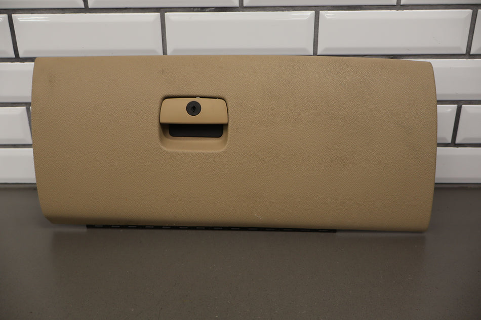 2012 Chevrolet Suburban 1500- Glove Box