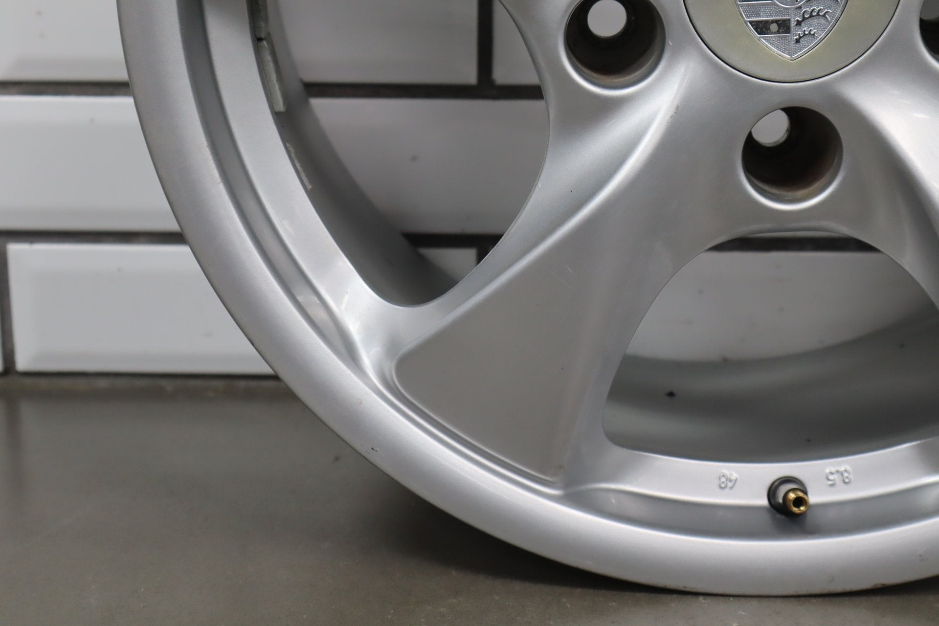 380 97-04 Porsche Boxster 986 17x8.5 Rear Alloy Wheel 5-Spoke OEM