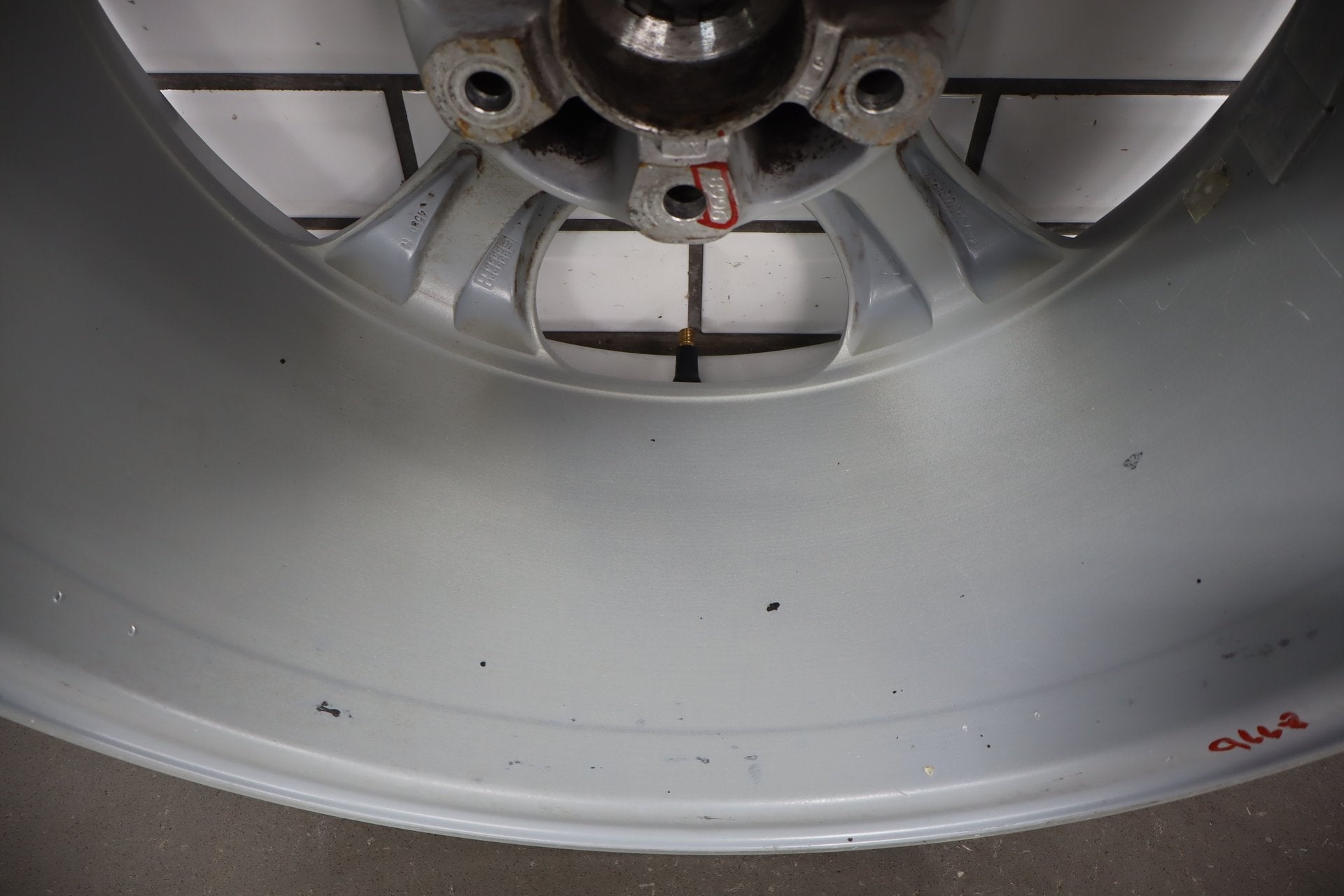380 97-04 Porsche Boxster 986 17x8.5 Rear Alloy Wheel 5-Spoke OEM