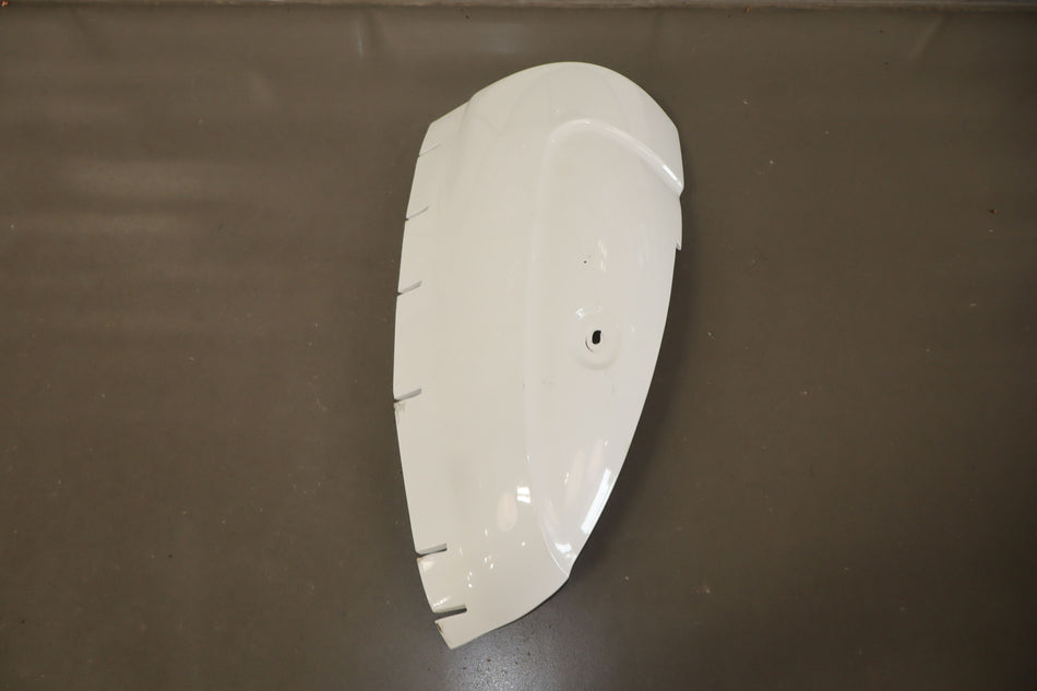 2000 Cadillac Escalade- QUARTER PANEL MOULDING