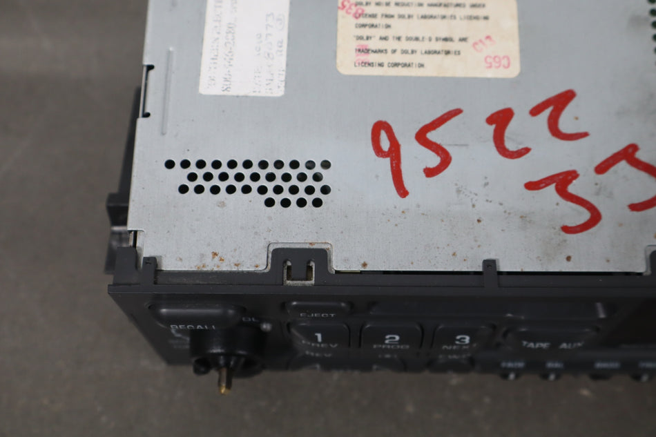 1997 GMC Savana Radio 16194445 OEM