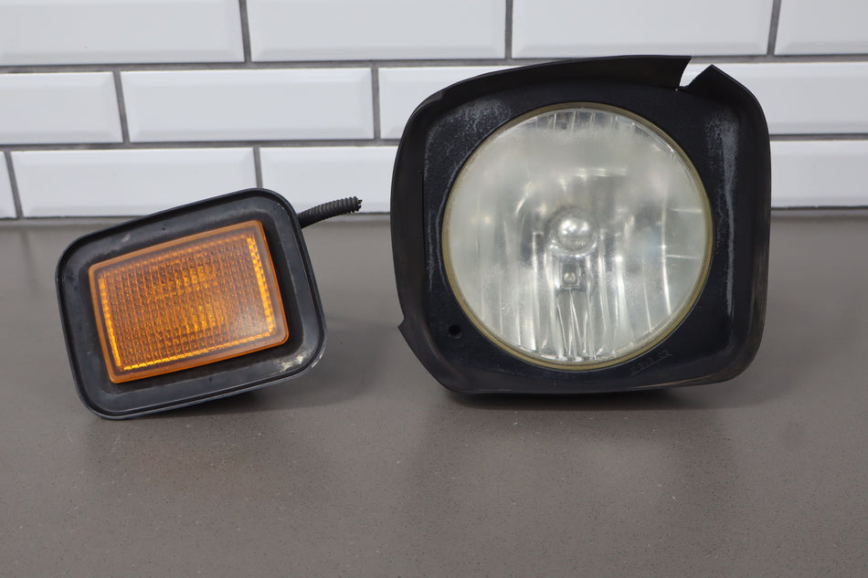 2003-2009 Hummer H2 Right Headlamp W/ Amber Marker 15269179