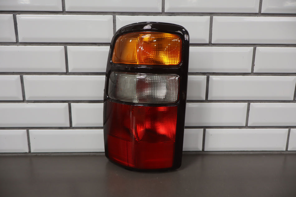 2004 Chevrolet Suburban 2500 Left Tail Light OEM