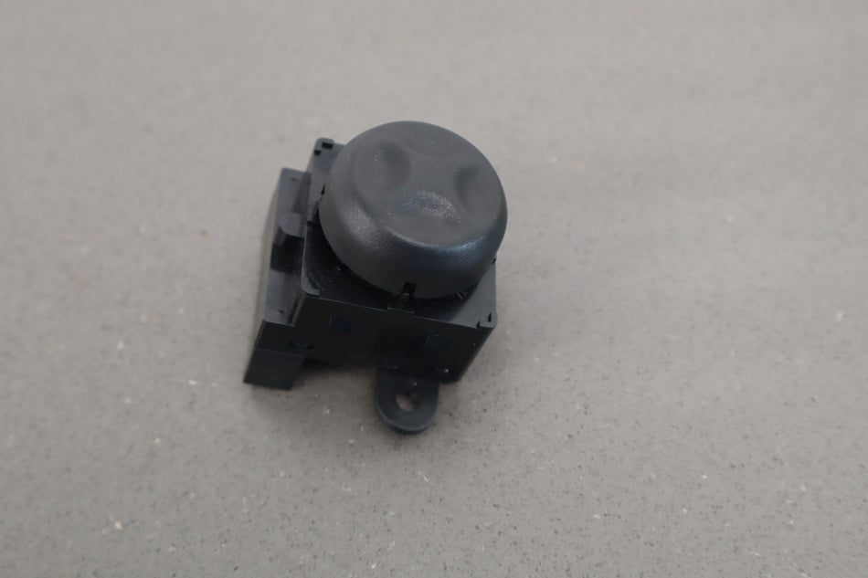 2005 GMC Yukon- Seat Switch