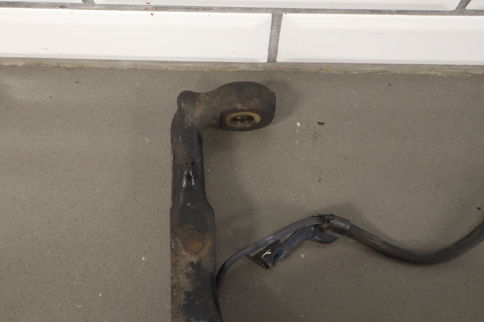 2005 Lexus GX470- Right Front Spindle