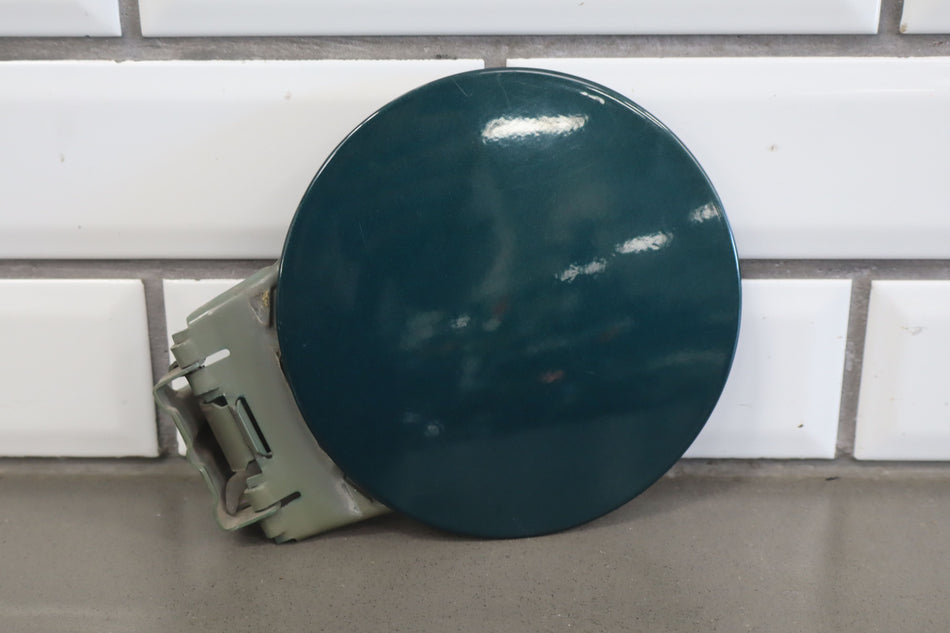 1997 Chevrolet Suburban 2500- Fuel Filler Door