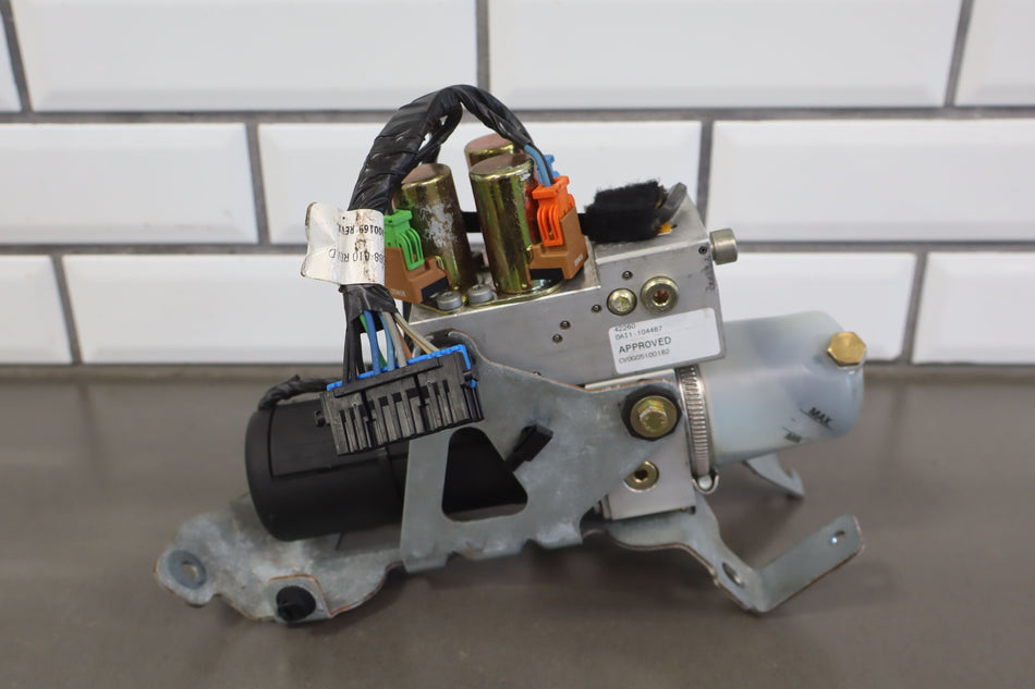 2005 Chevrolet Corvette C6- Conv Lift Motor
