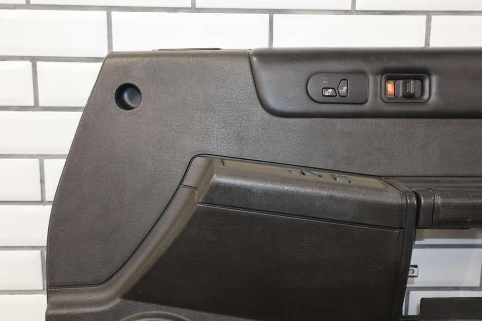 2003-2007 Hummer H2- Right Front Door Trim Panel 15846874