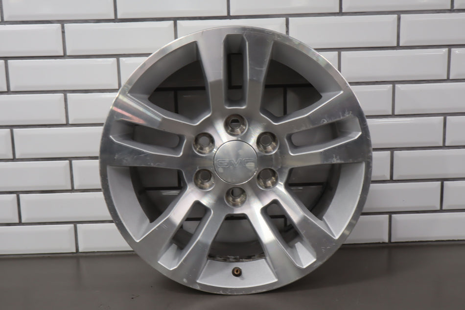 2012 GMC Yukon XL 1500- Wheel
