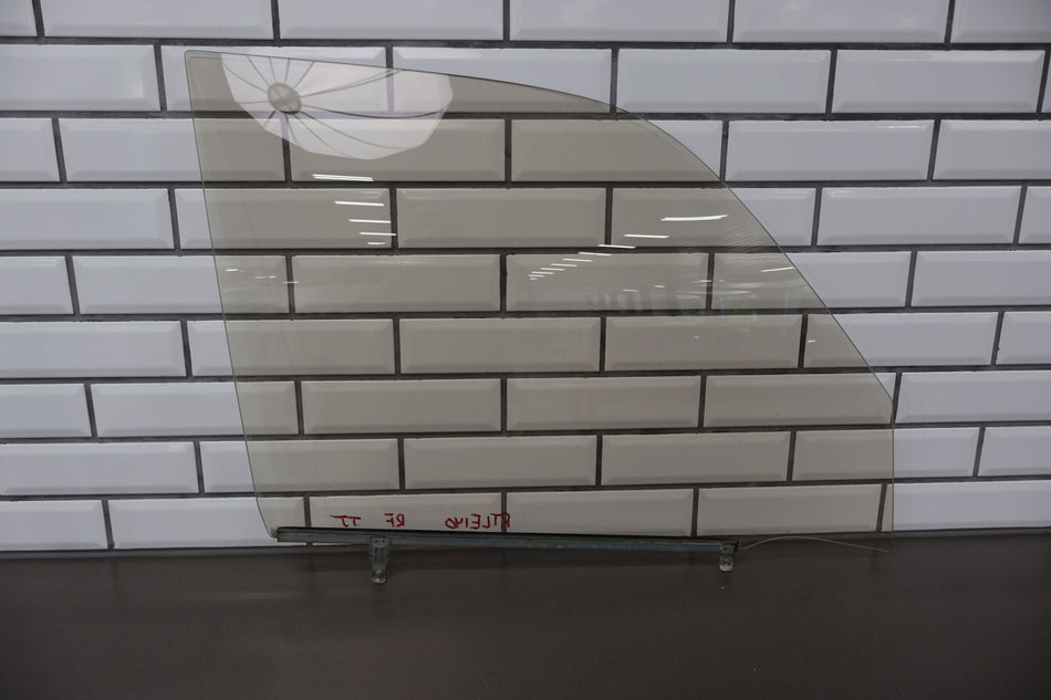 1996 Lexus LX450- Right Front Door Window