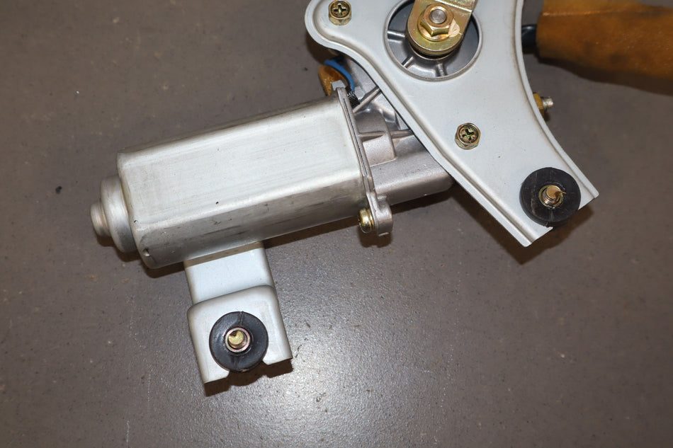 1991-1997 Lexus LX450 Toyota Land Cruiser Rear Wiper Motor No Arm