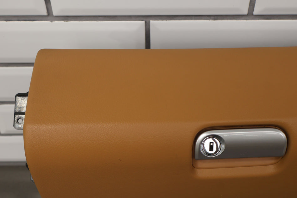 2007 Porsche 911- Glove Box
