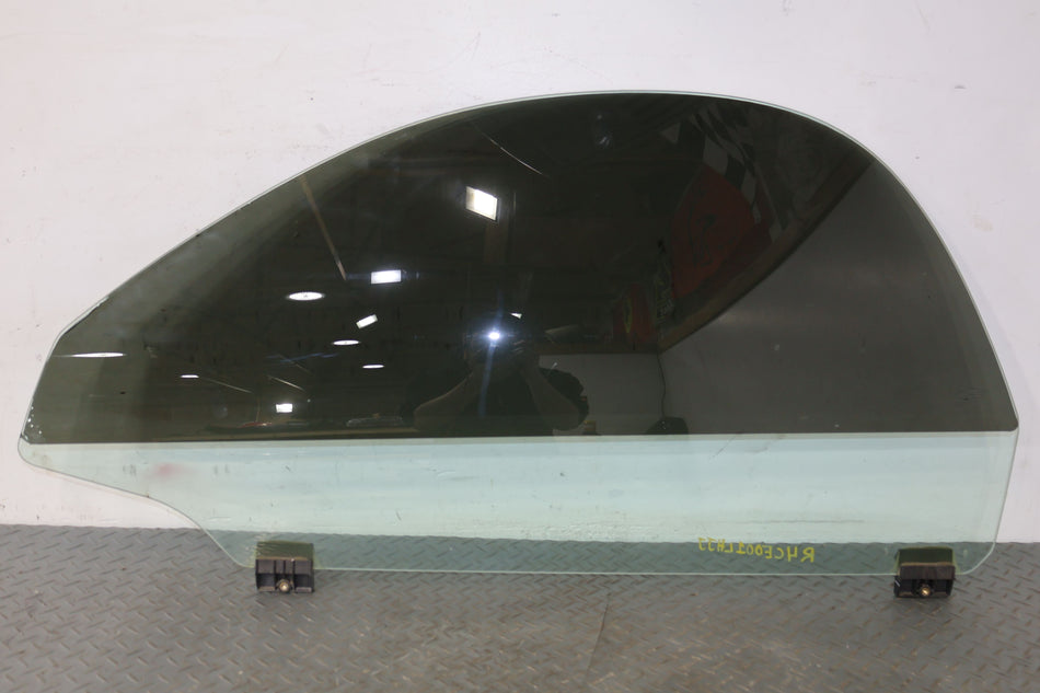 2004 Chevrolet SSR- FRONT DOOR GLASS/WINDOW