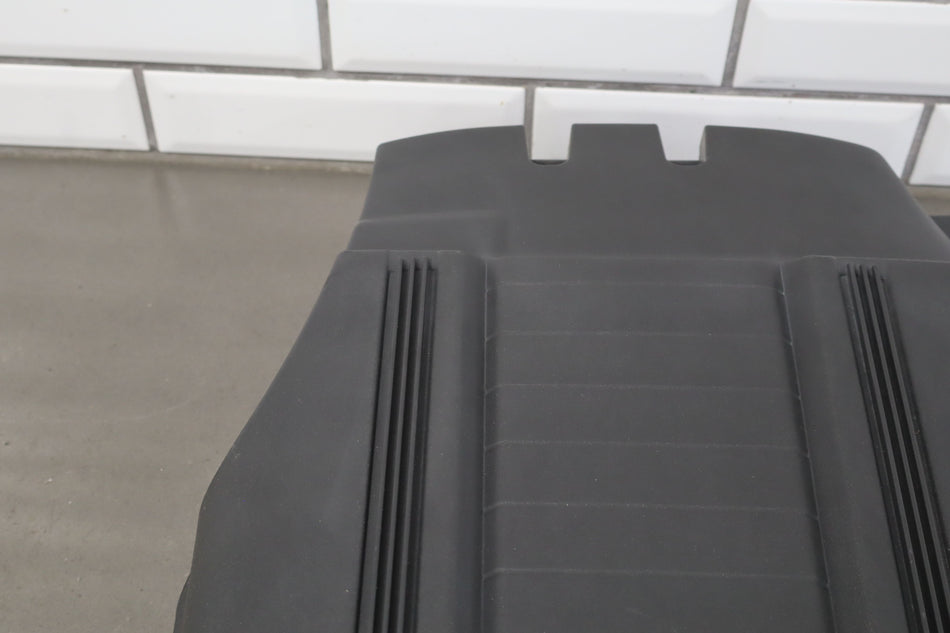 2010 Chevrolet Tahoe- Engine Cover