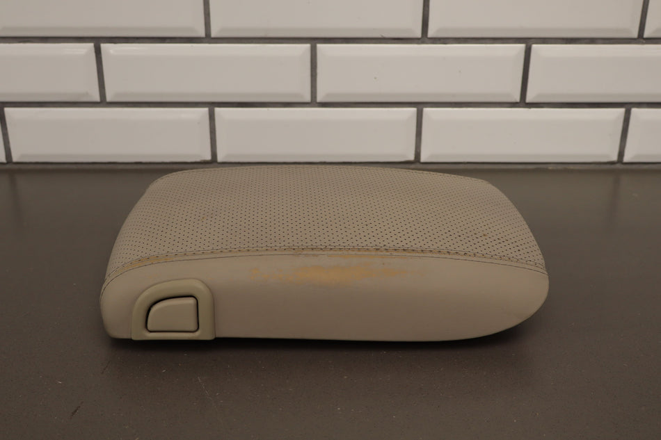2005 Cadillac Escalade- Console Lid