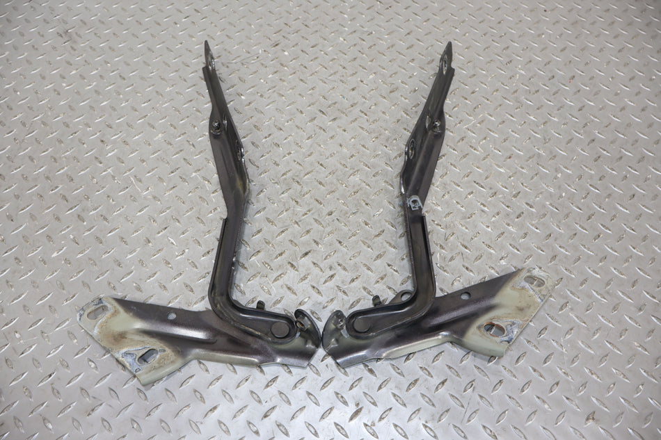 2016 Ram 1500- Hood Hinge