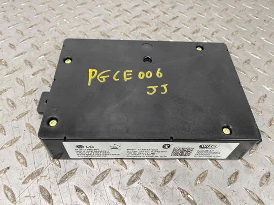 2016 Chevy Camaro Equinox OnStar Communication Control Module (84022547) UE1-RH