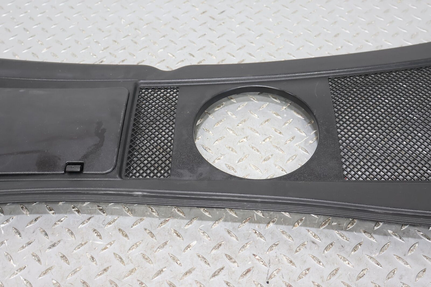03-04 Audi RS6 Front Center Cowl Vent Panel (Textured Black) See Notes