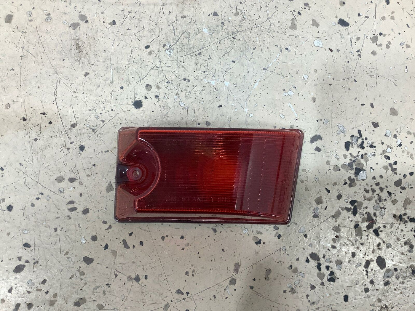 03-09 Hummer H2 Rear Left Driver Side Roof Clearance Marker Light OEM