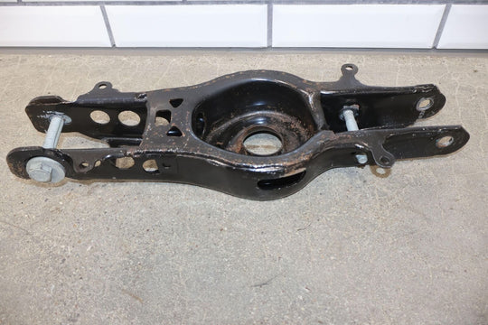 16-22 Chevy Camaro SS Coupe Rear Left Spindle Knuckle W/ 5 Control Arms (51K)