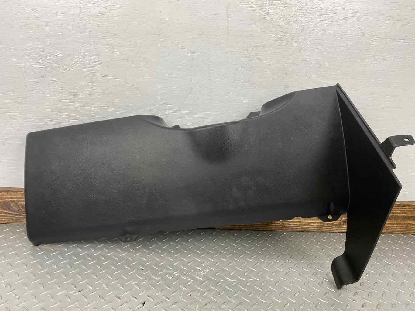 03-07 Hummer H2 Driver Left Dashboard Knee / Kick Bolster (Ebony 48I)