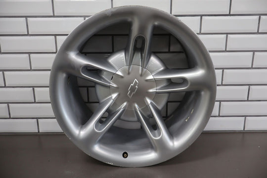 03-06 Chevy SSR Single (1) Rear 20x10 Wheel Sterling Silver (Opt 73P)