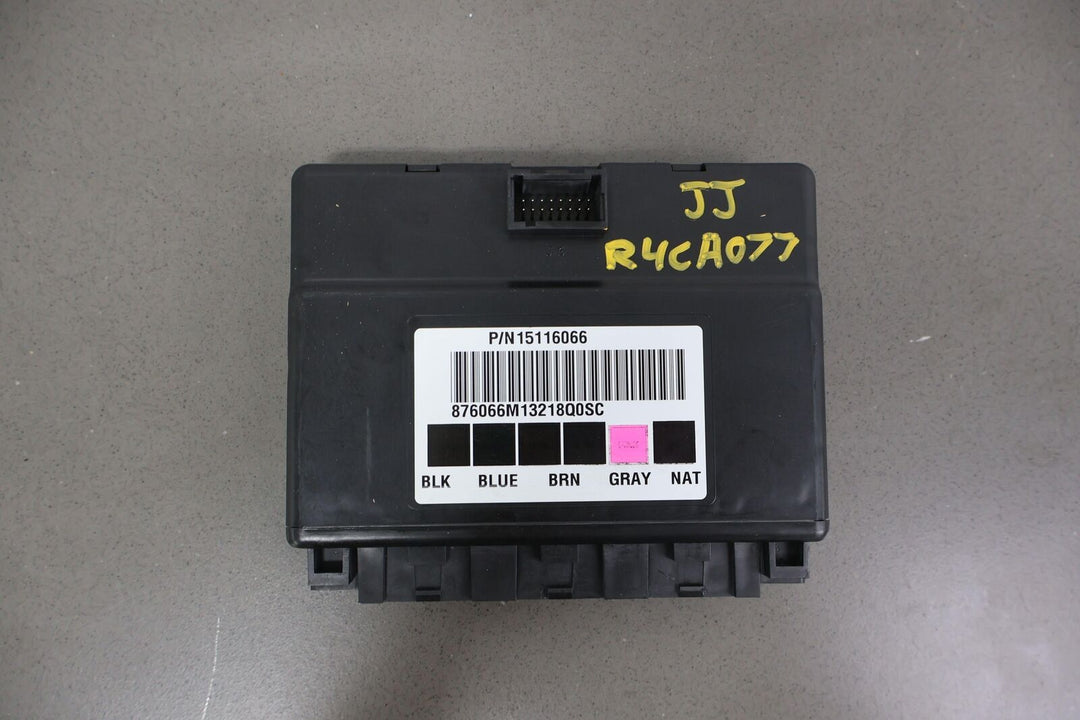 03-06 Cadillac Escalade OEM BOdy Control Module (15116066) See Notes