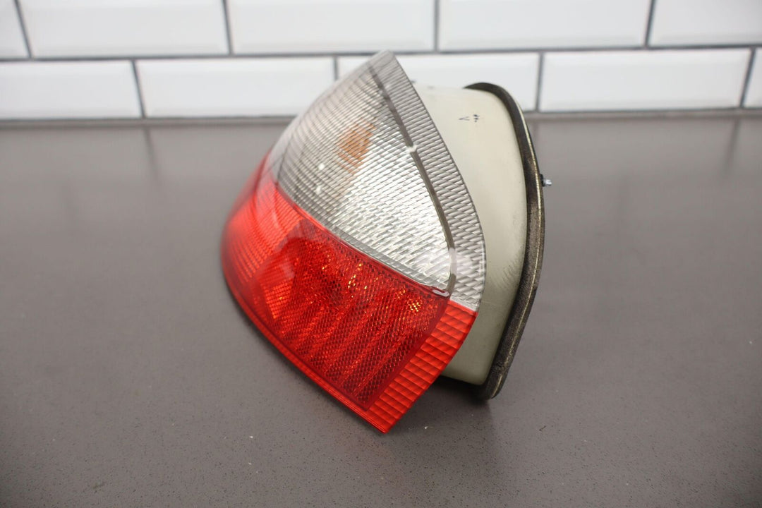 2003-2004 Porsche Boxster 986 Rear Right RH OEM Tail Light Lamp (See Photos)