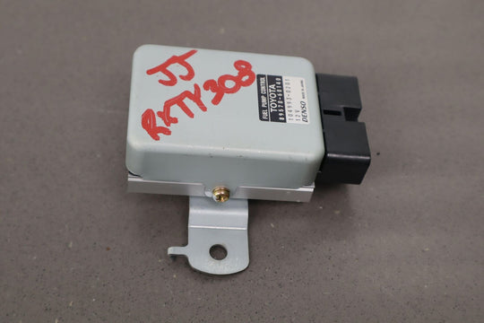 98-02 Toyota Land Cruiser V8 / LX470 Fuel Pump Control Module (LH Quarter Panel)