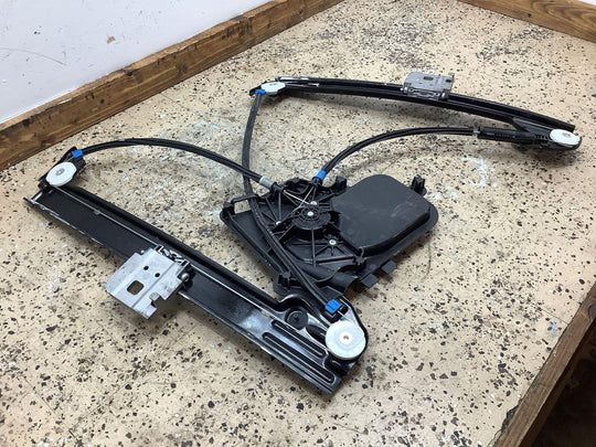 17-20 Tesla Model 3 Front Right RH Window Regulator W/Motor (Tested) NO Glass