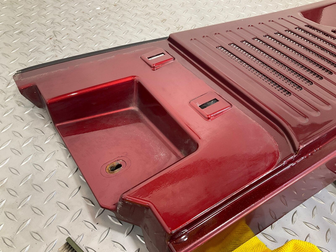 03-09 Hummer H2 Front Center Cowl Vent Panel (Redfire Metallic 72U)Paint Respray